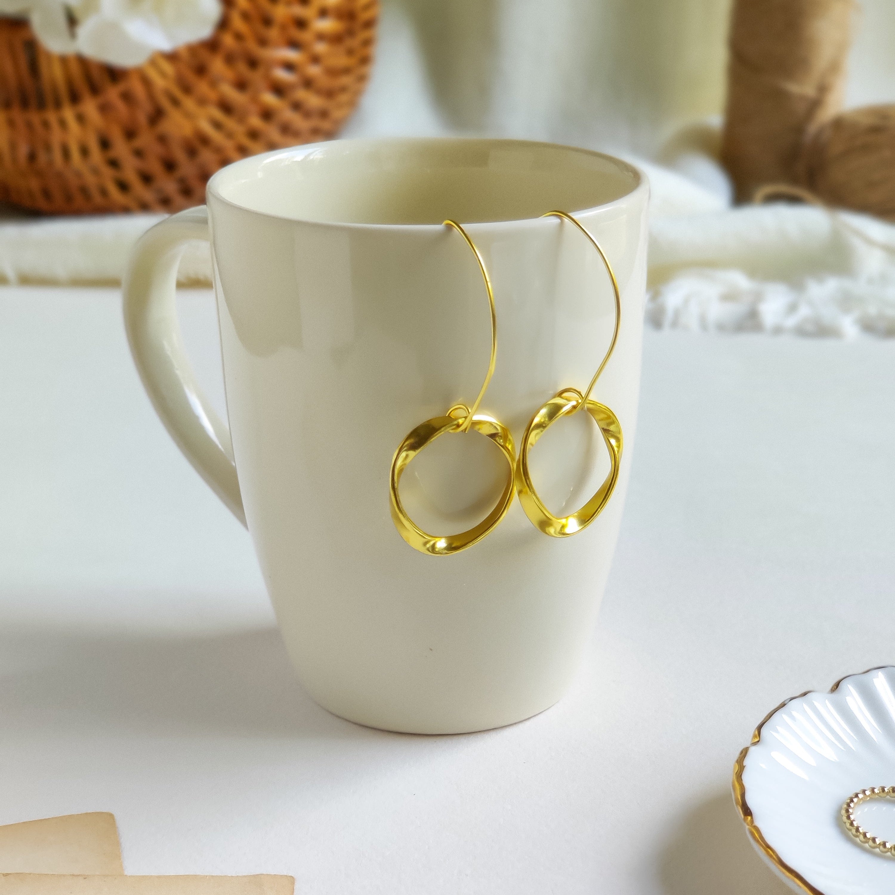 The Lazy Brunch - Twisted Orbit Slider Earrings