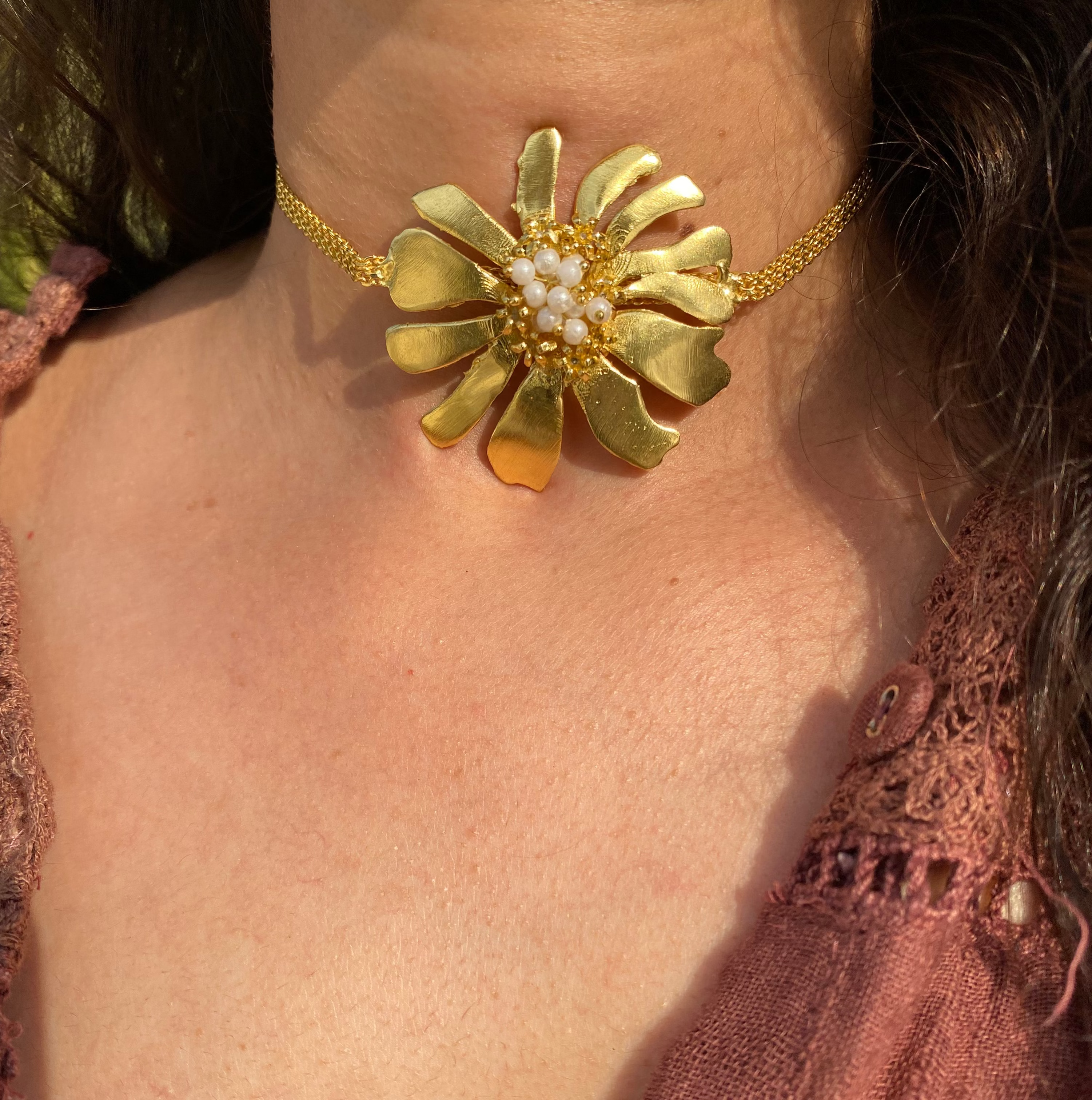 Sunehri Phool Choker