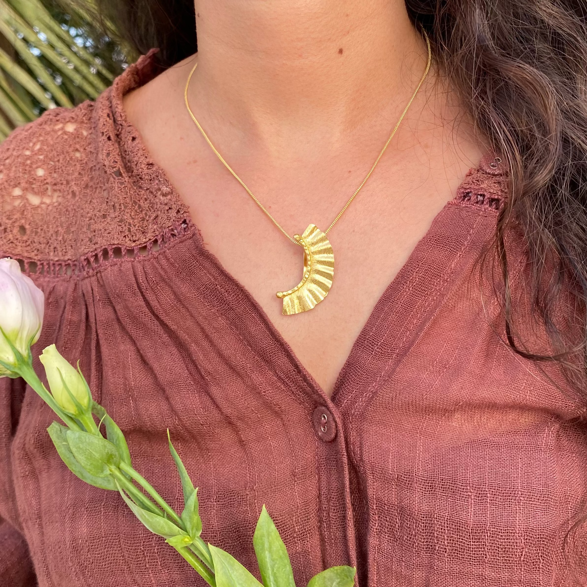 Ruffled Neckalce