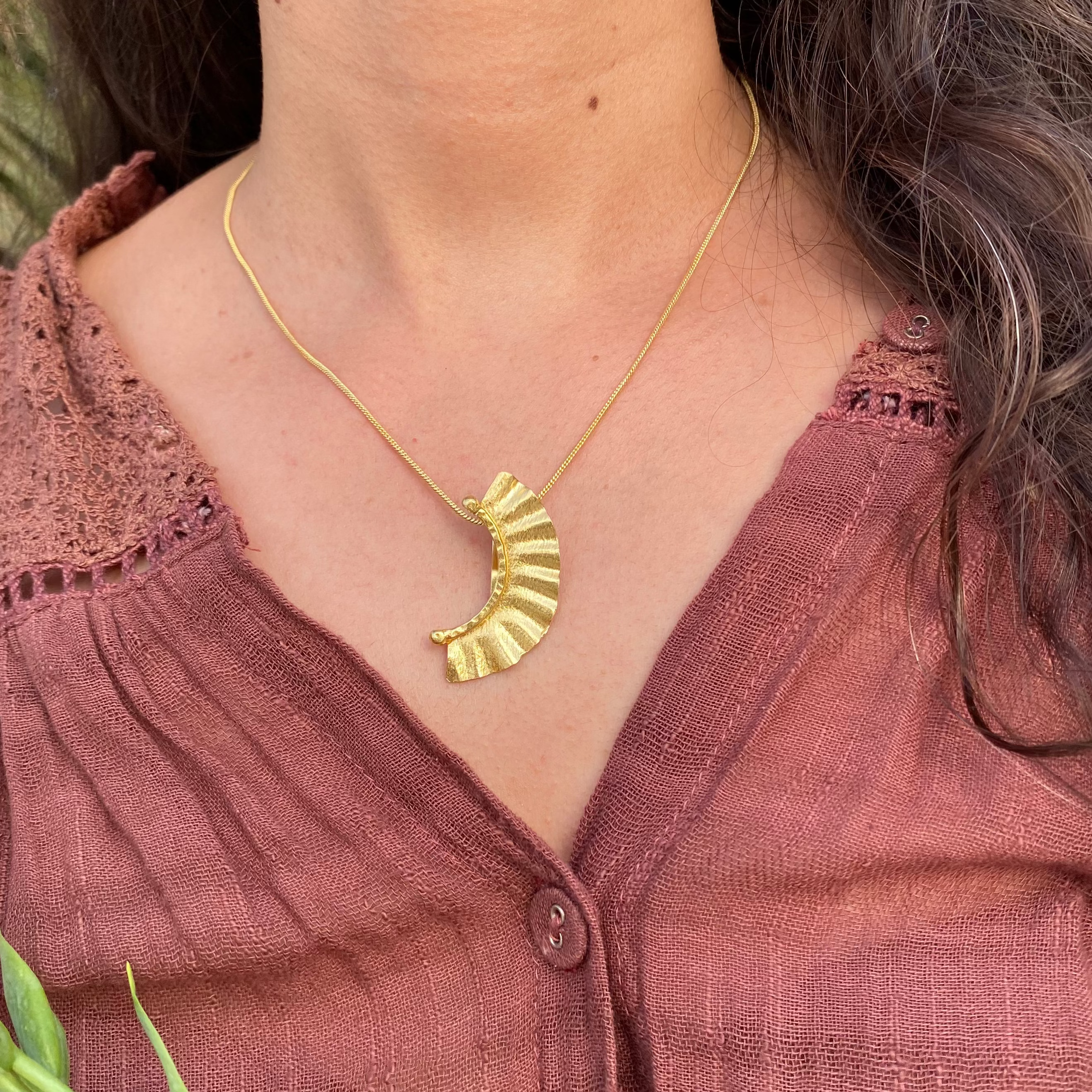 Ruffled Neckalce