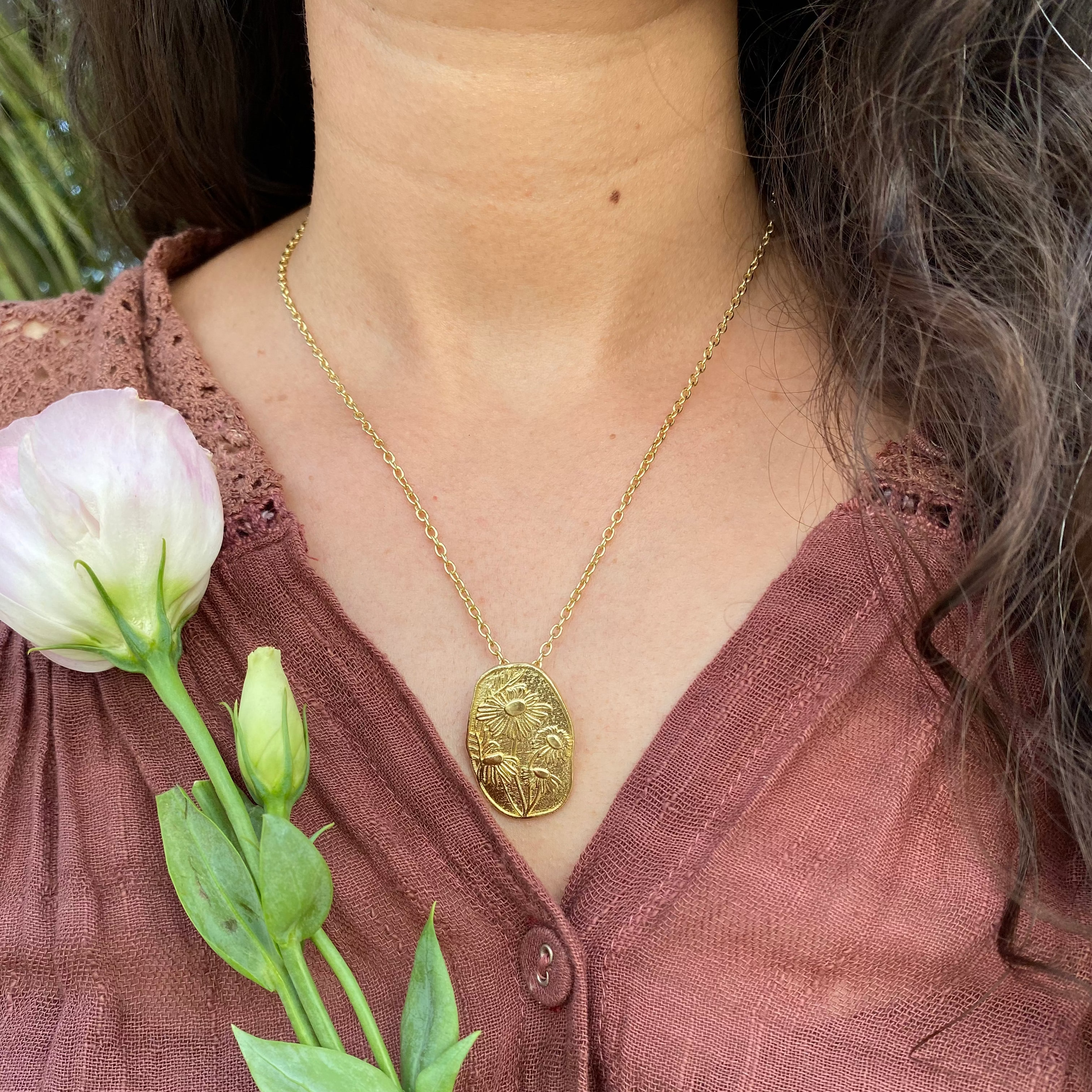 Daisy Stamp Necklace