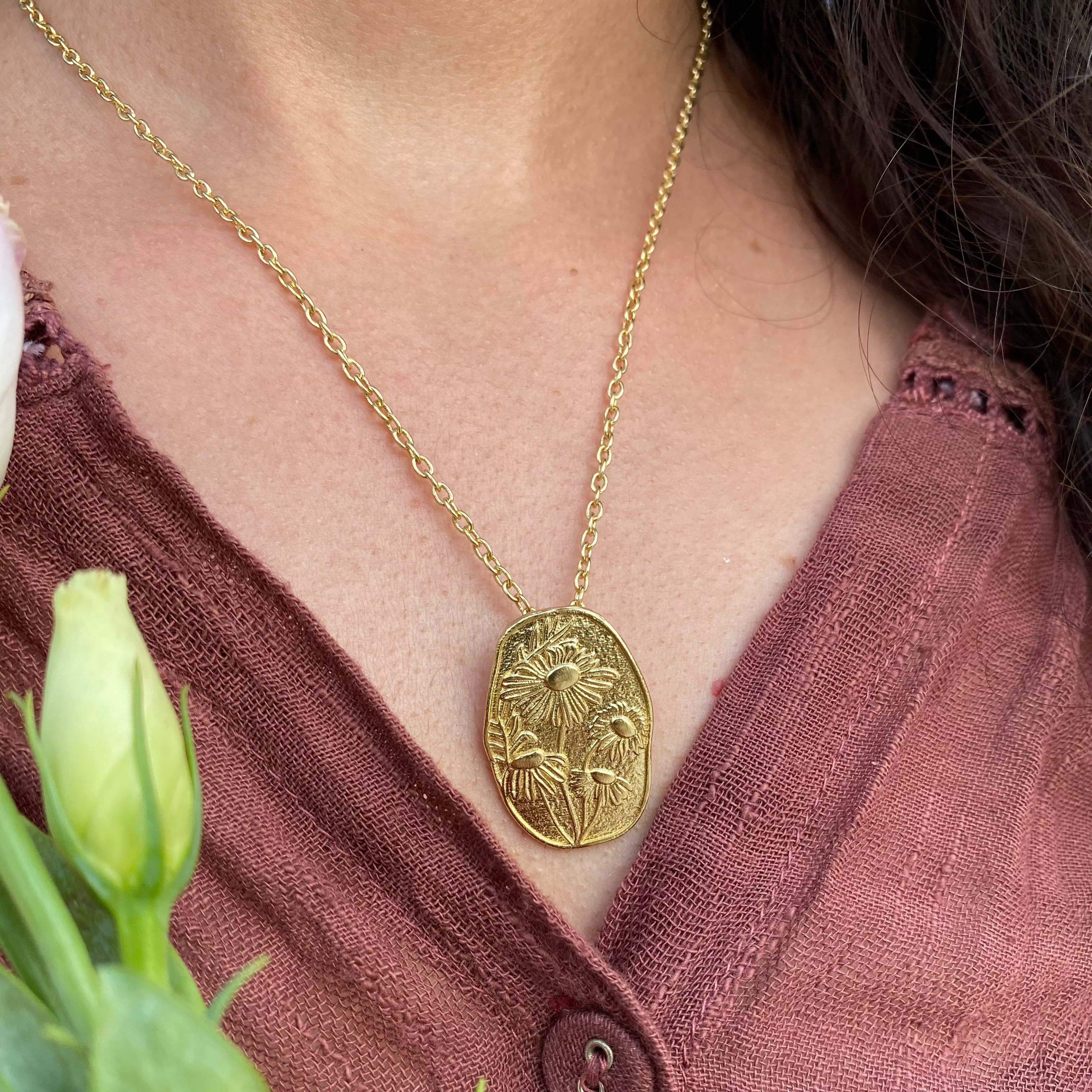 Daisy Stamp Necklace