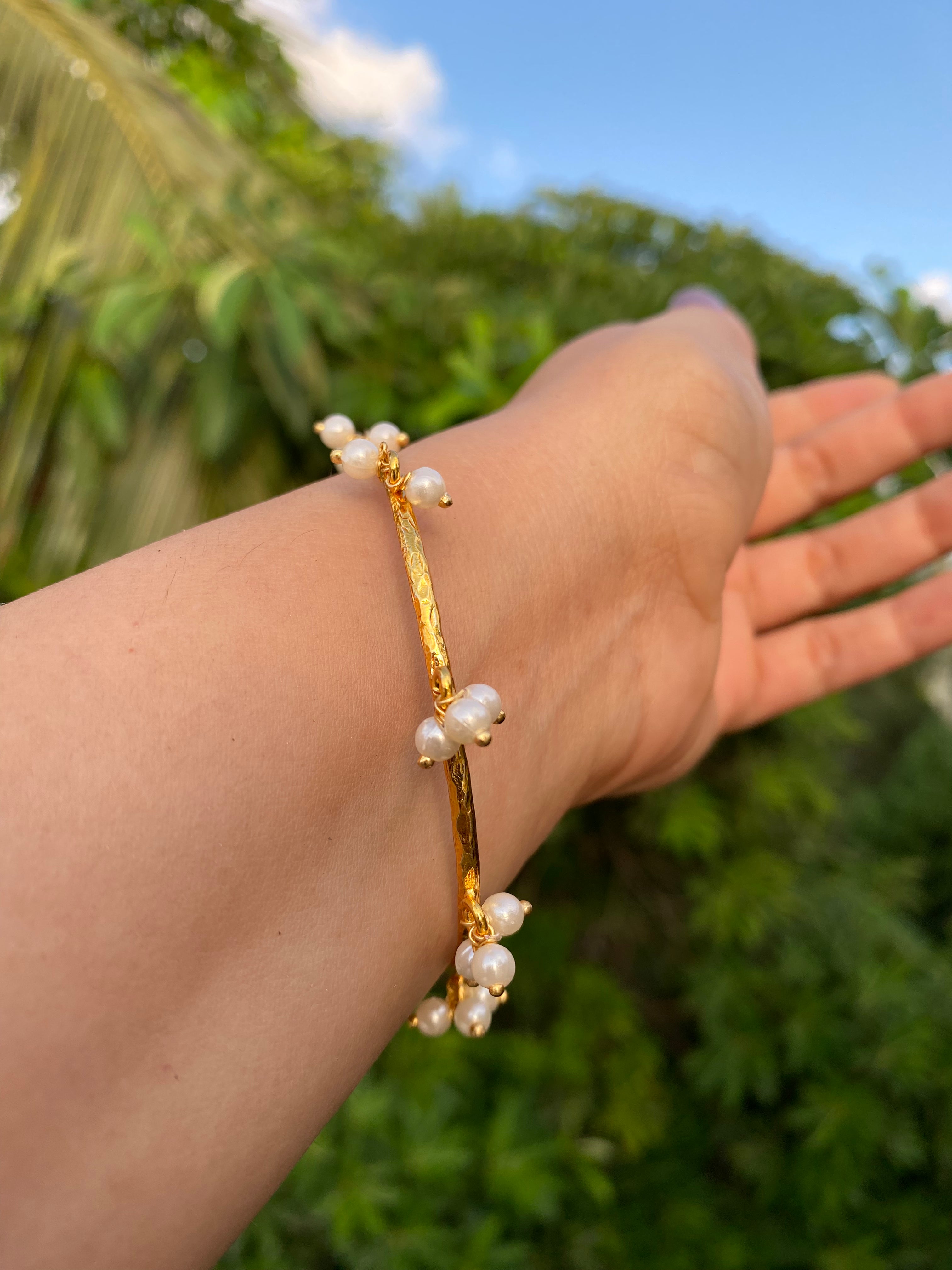 Hammered Gold Pearl Droplet Bangle