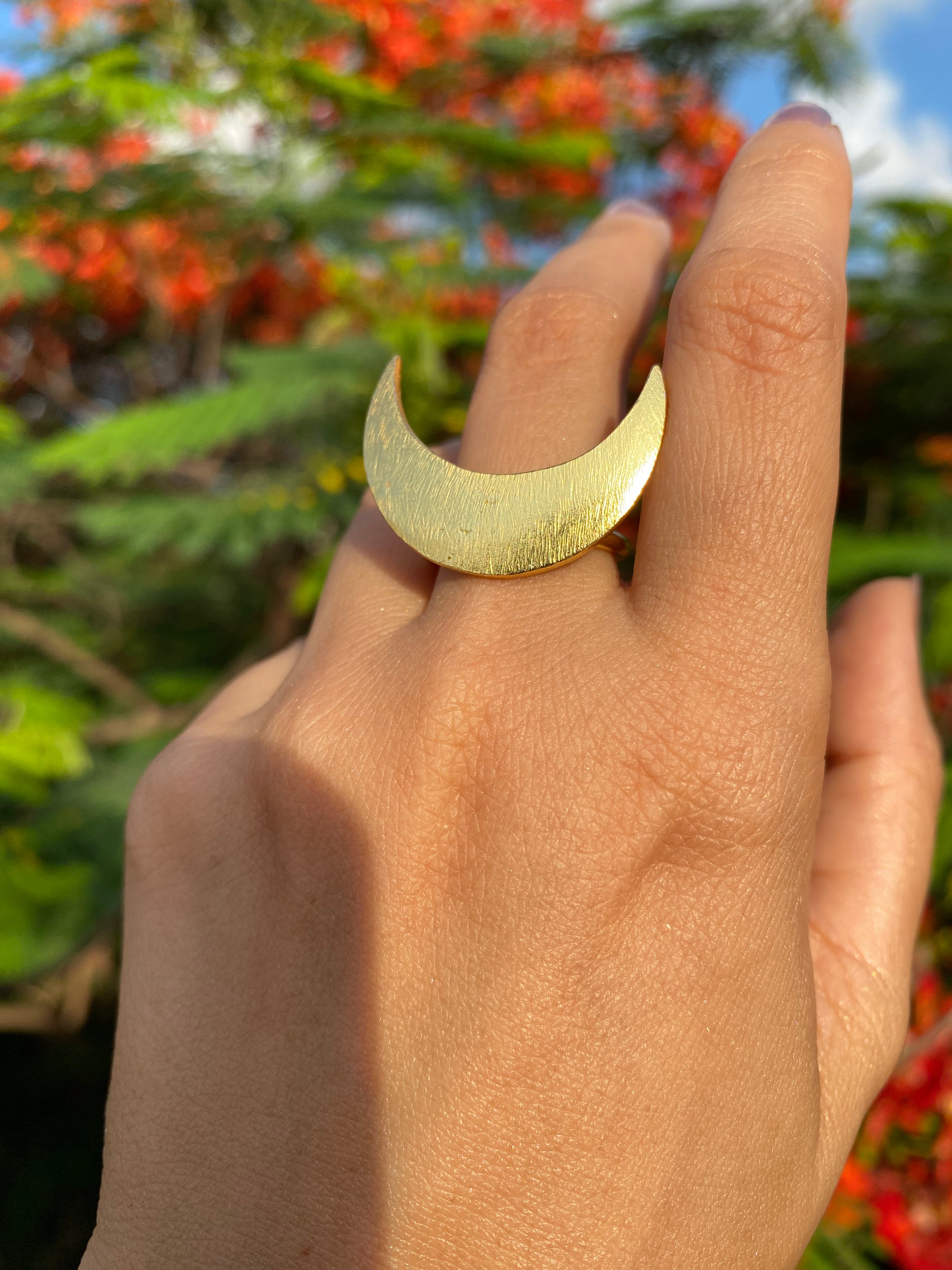 Luna Arc Adjustable Ring