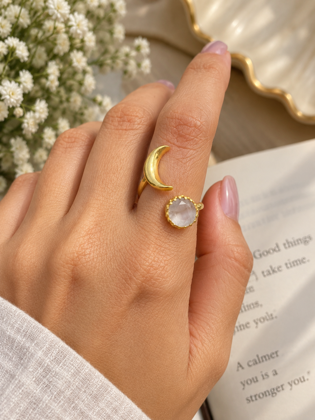 Soluna Adjustable Ring - White