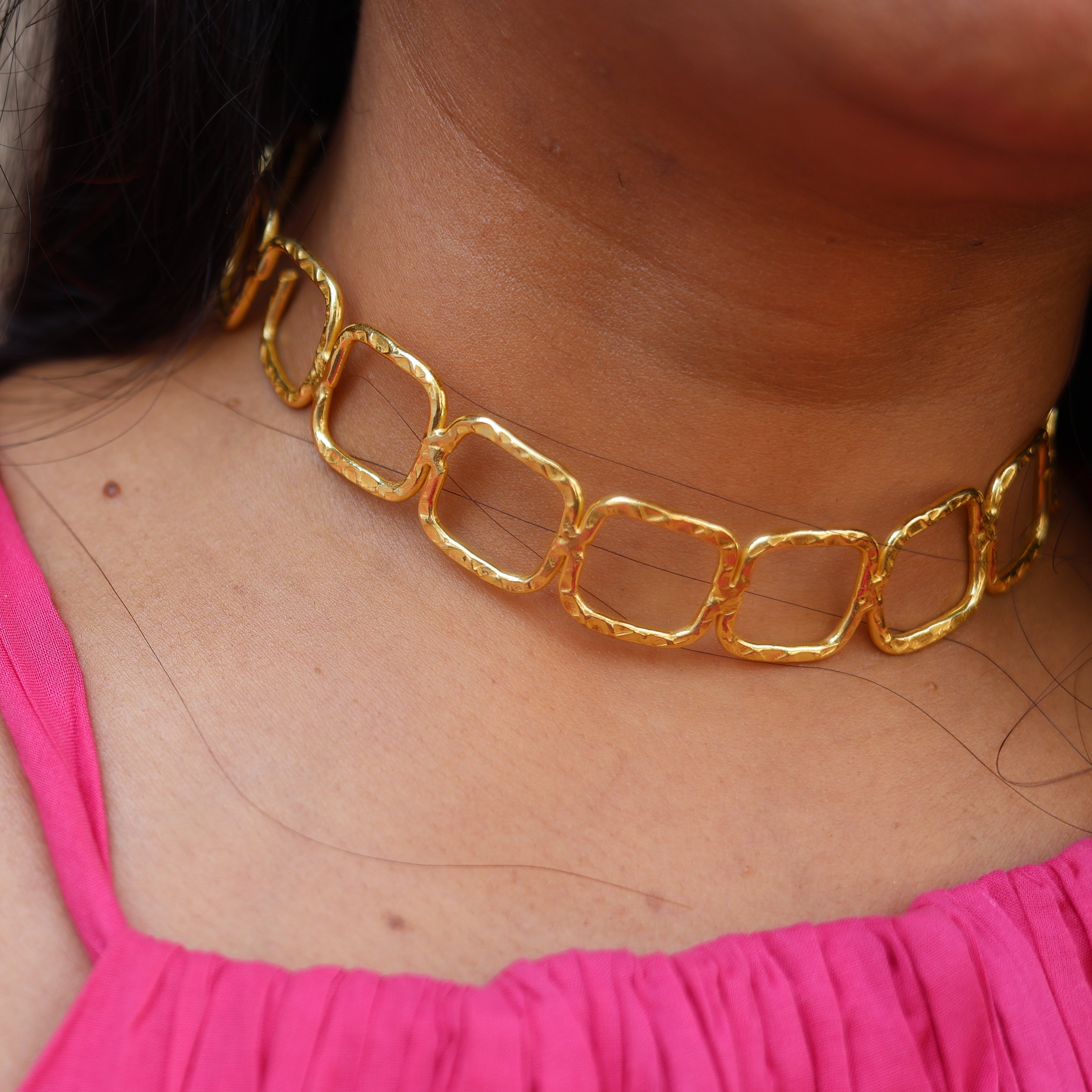 The Everyday Statement Choker