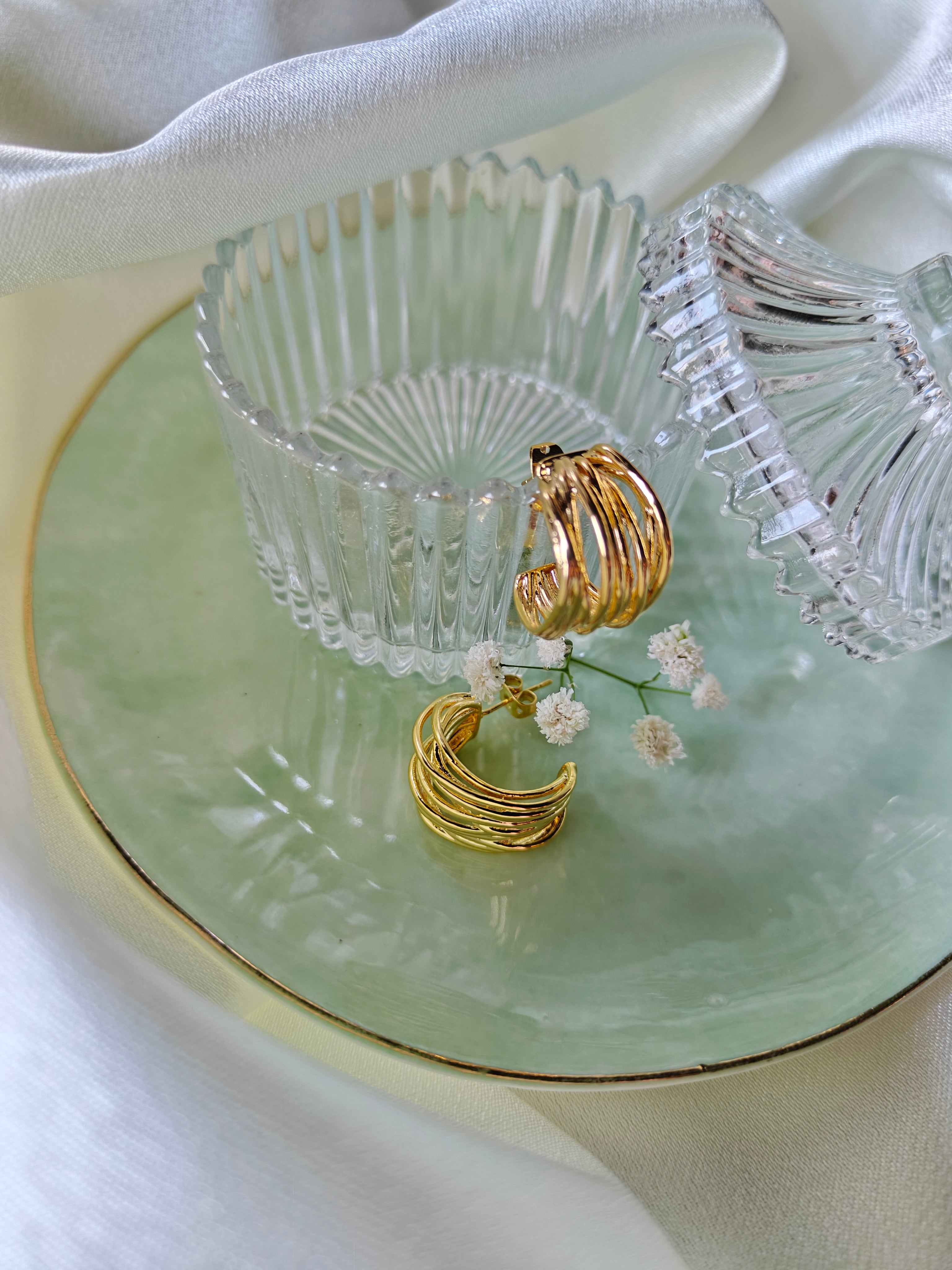 Mini multilayered hoops