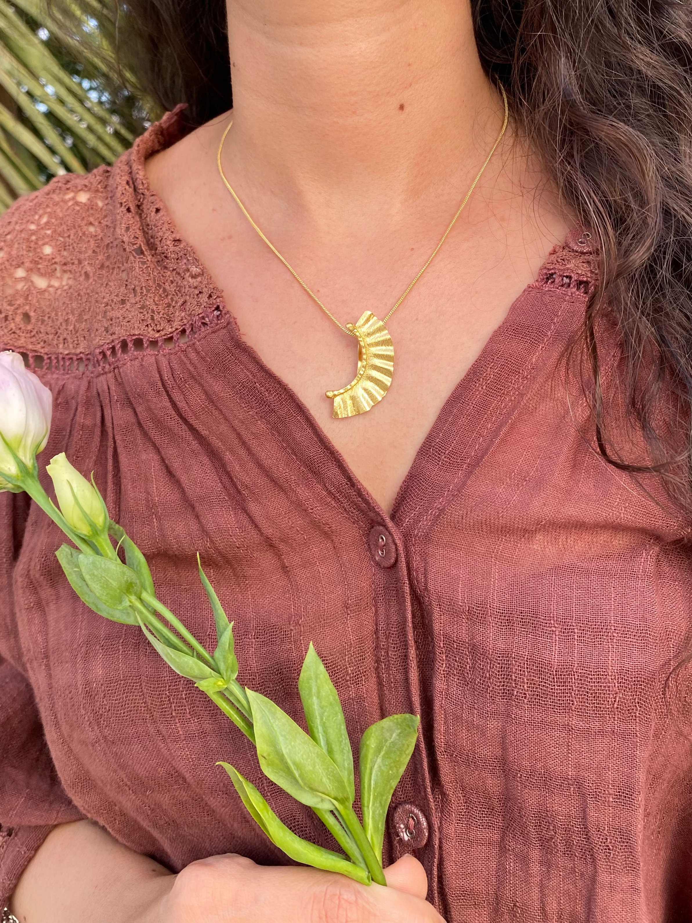 Ruffled Neckalce