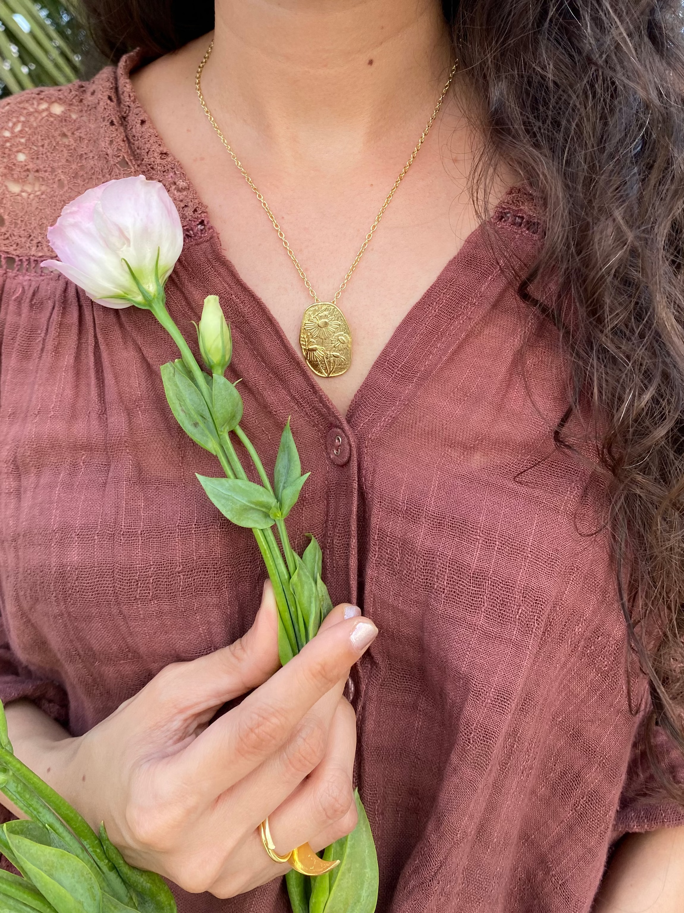 Daisy Stamp Necklace
