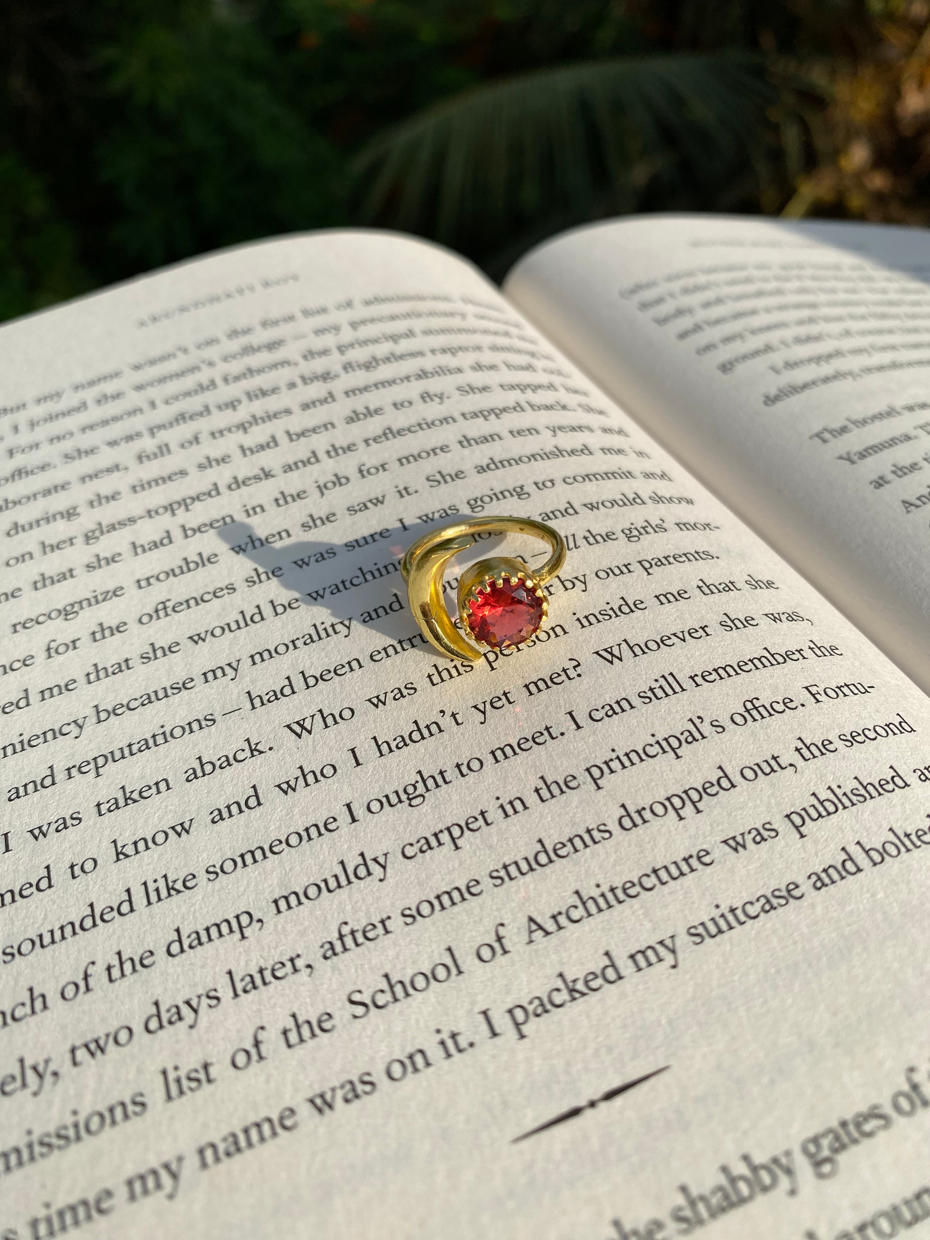 Soluna Adjustable Ring - Red