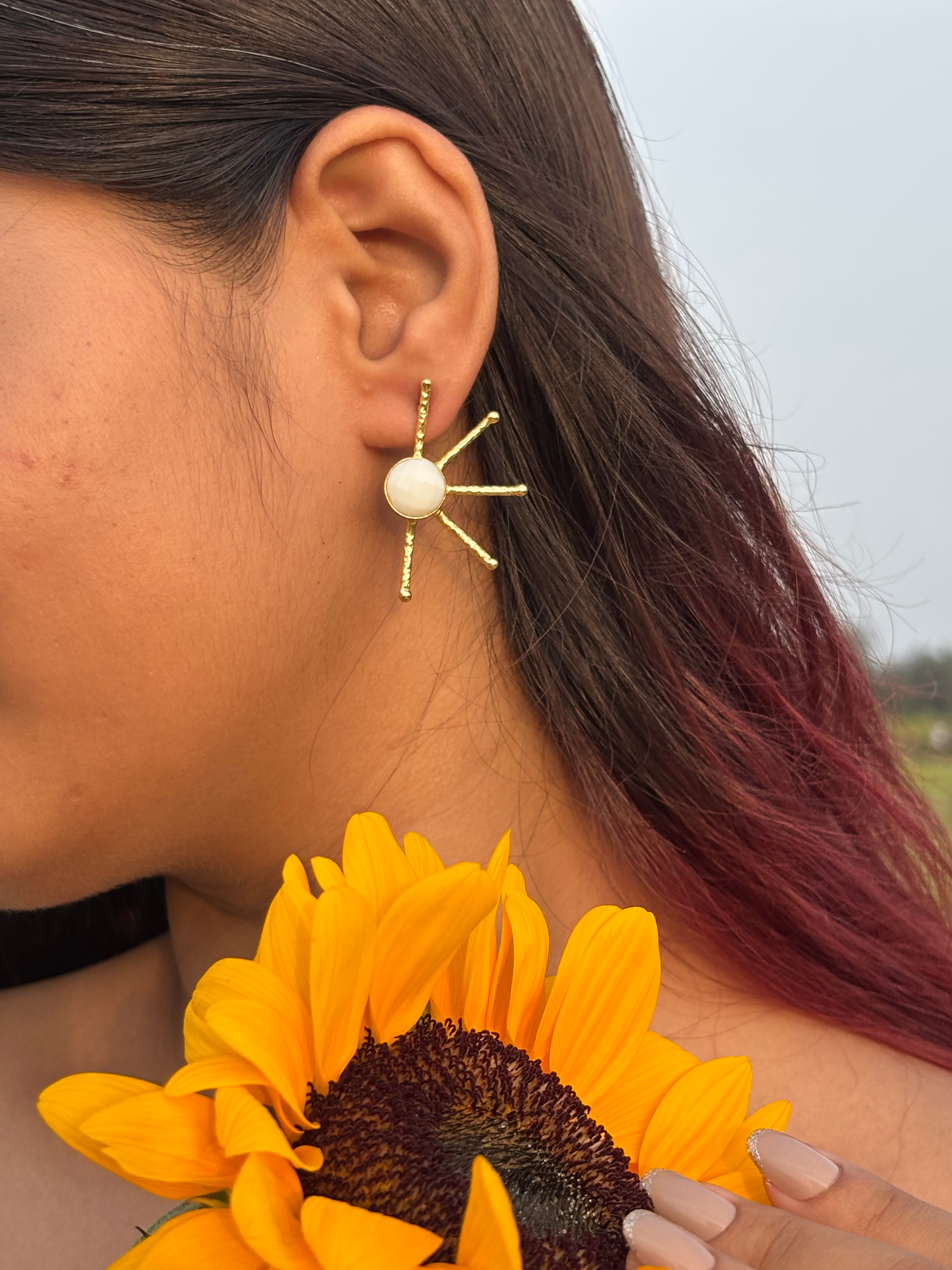 Sunbeam Earrings - White