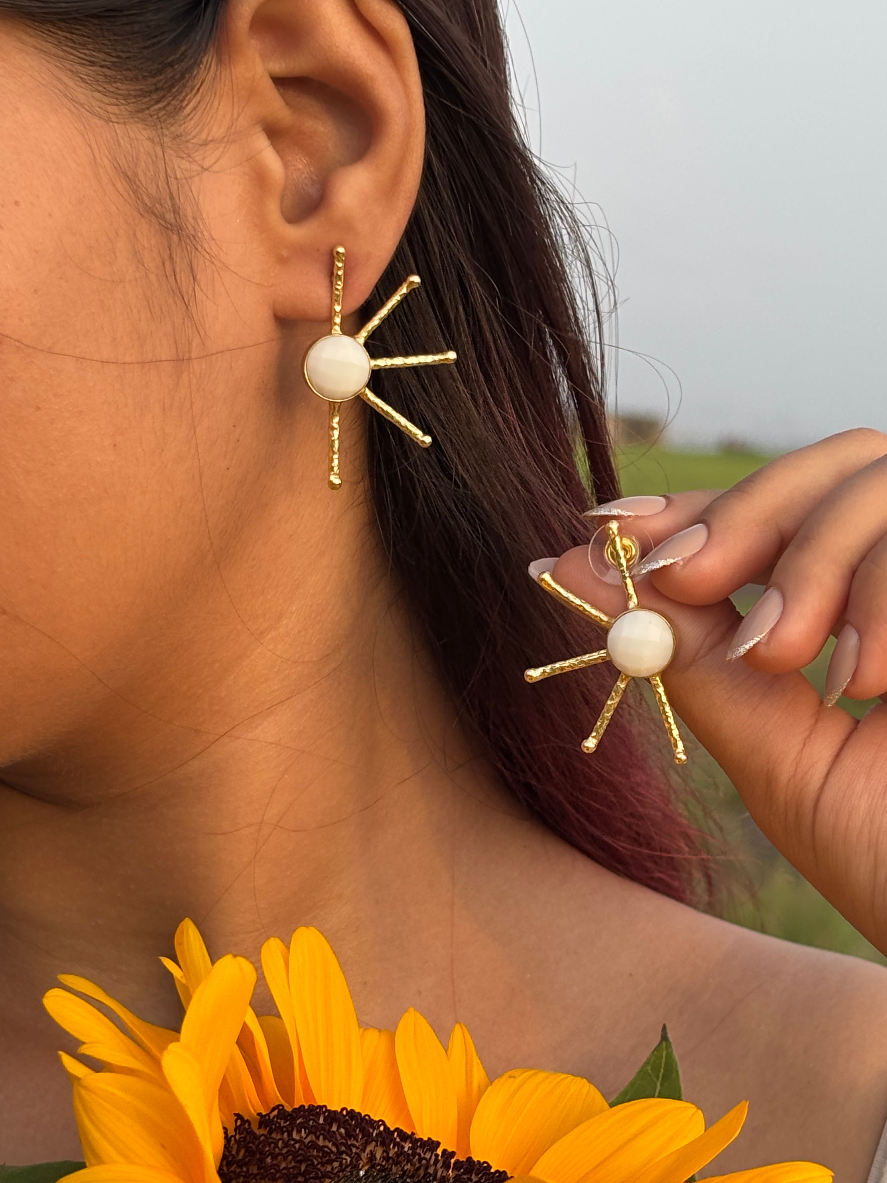 Sunbeam Earrings - White