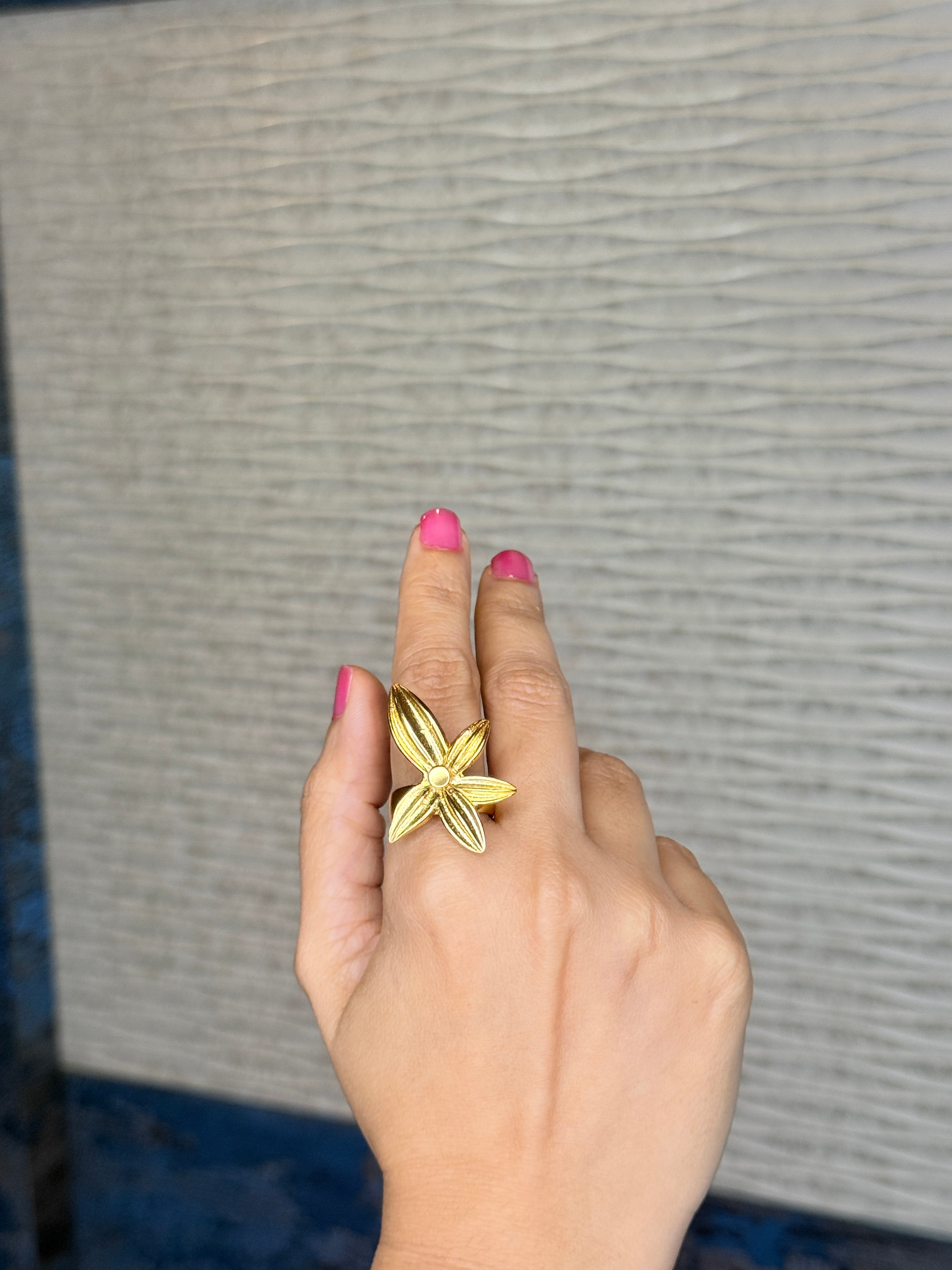 Leafy Adjustable Ring