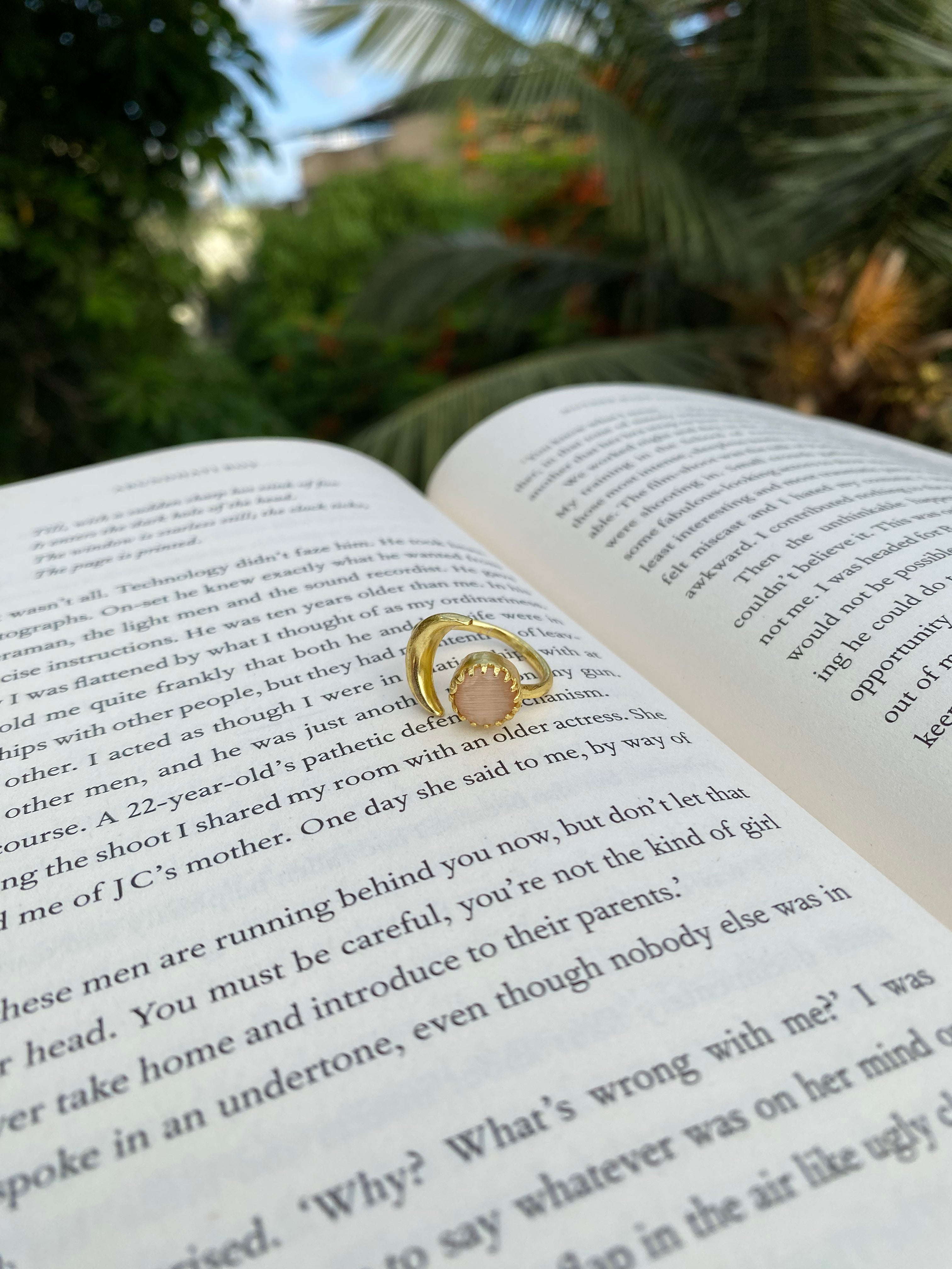 Soluna Adjustable Ring - Beige