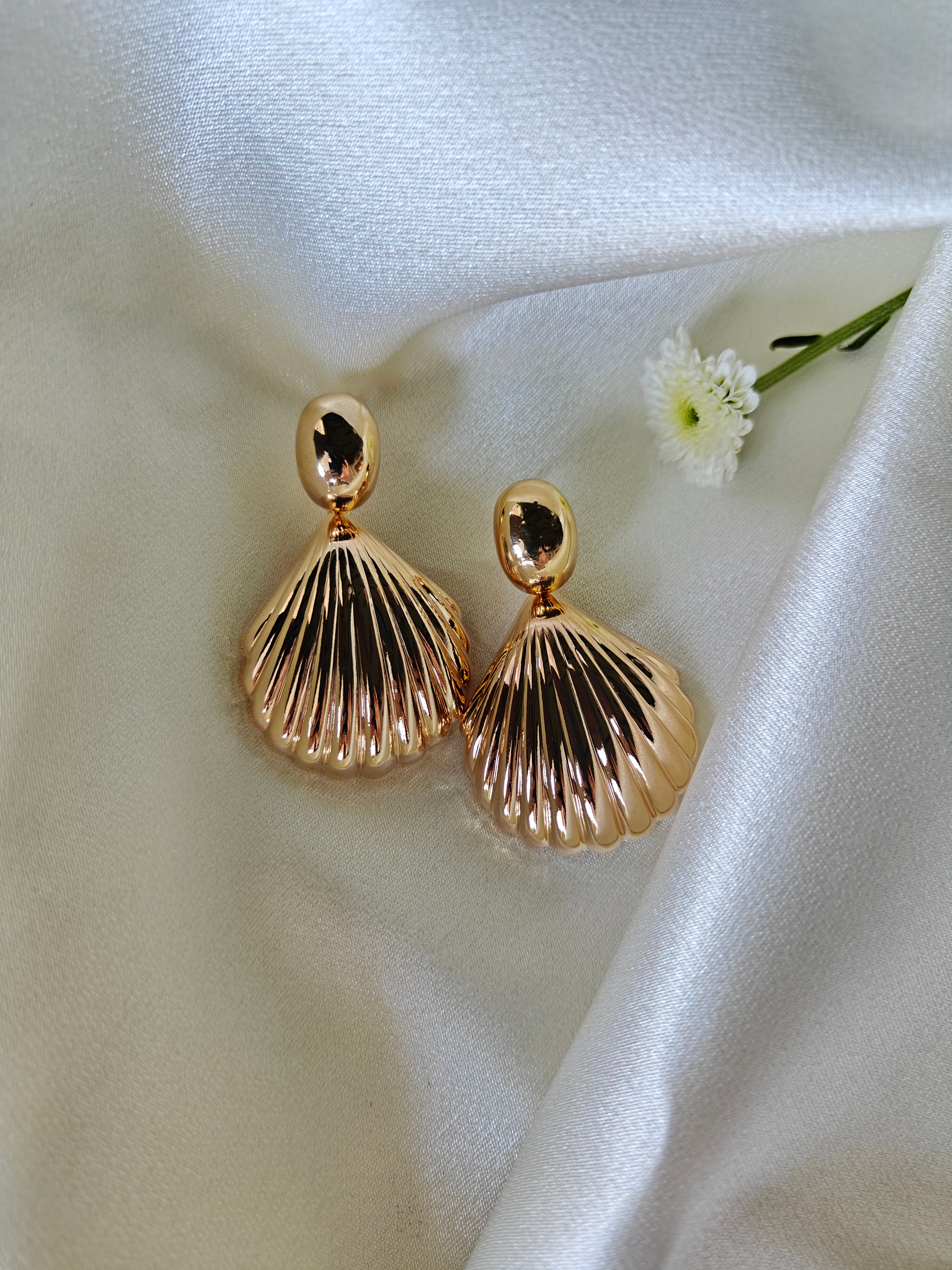 Shell Earrings