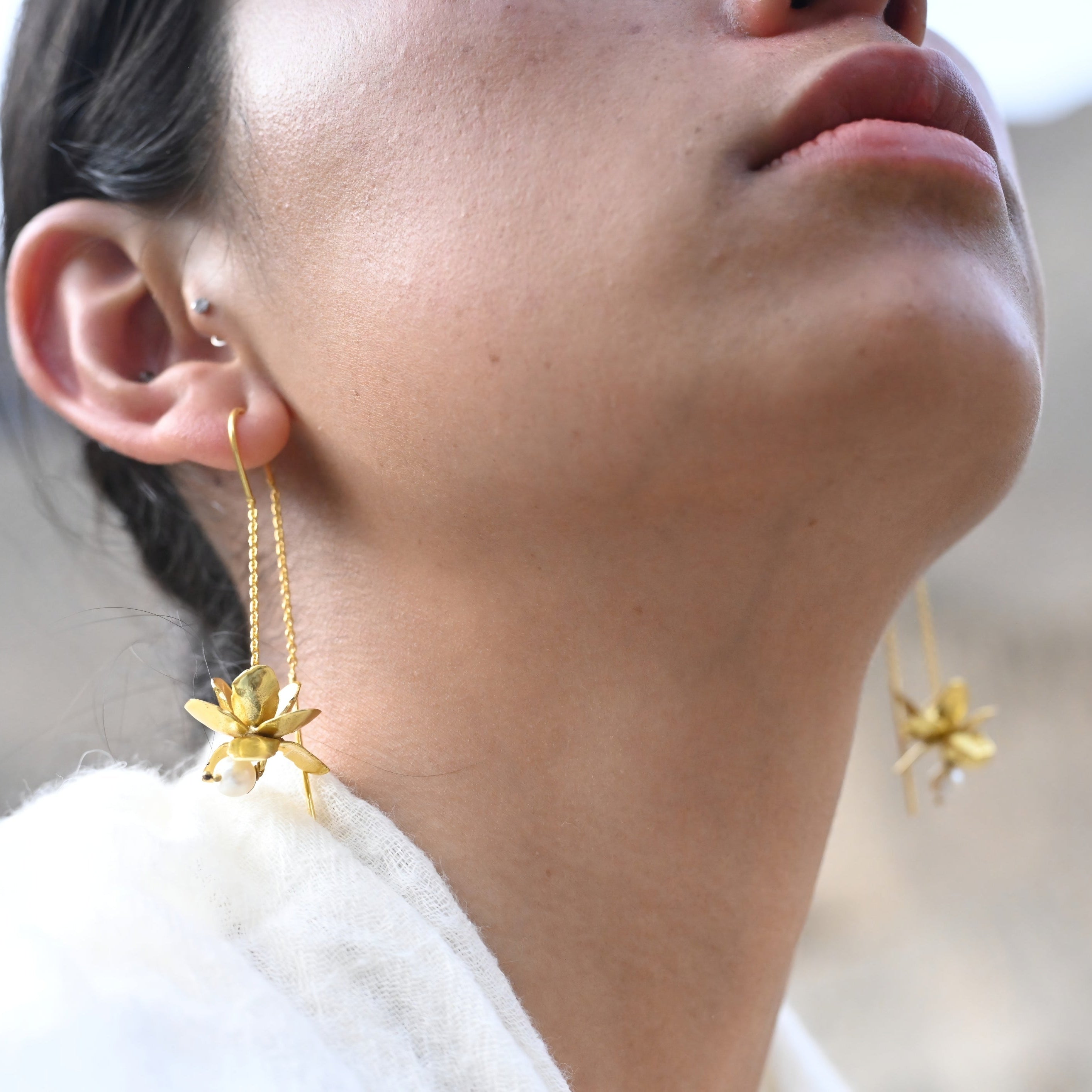 Mogra Blossom Sui Dhaga Earrings