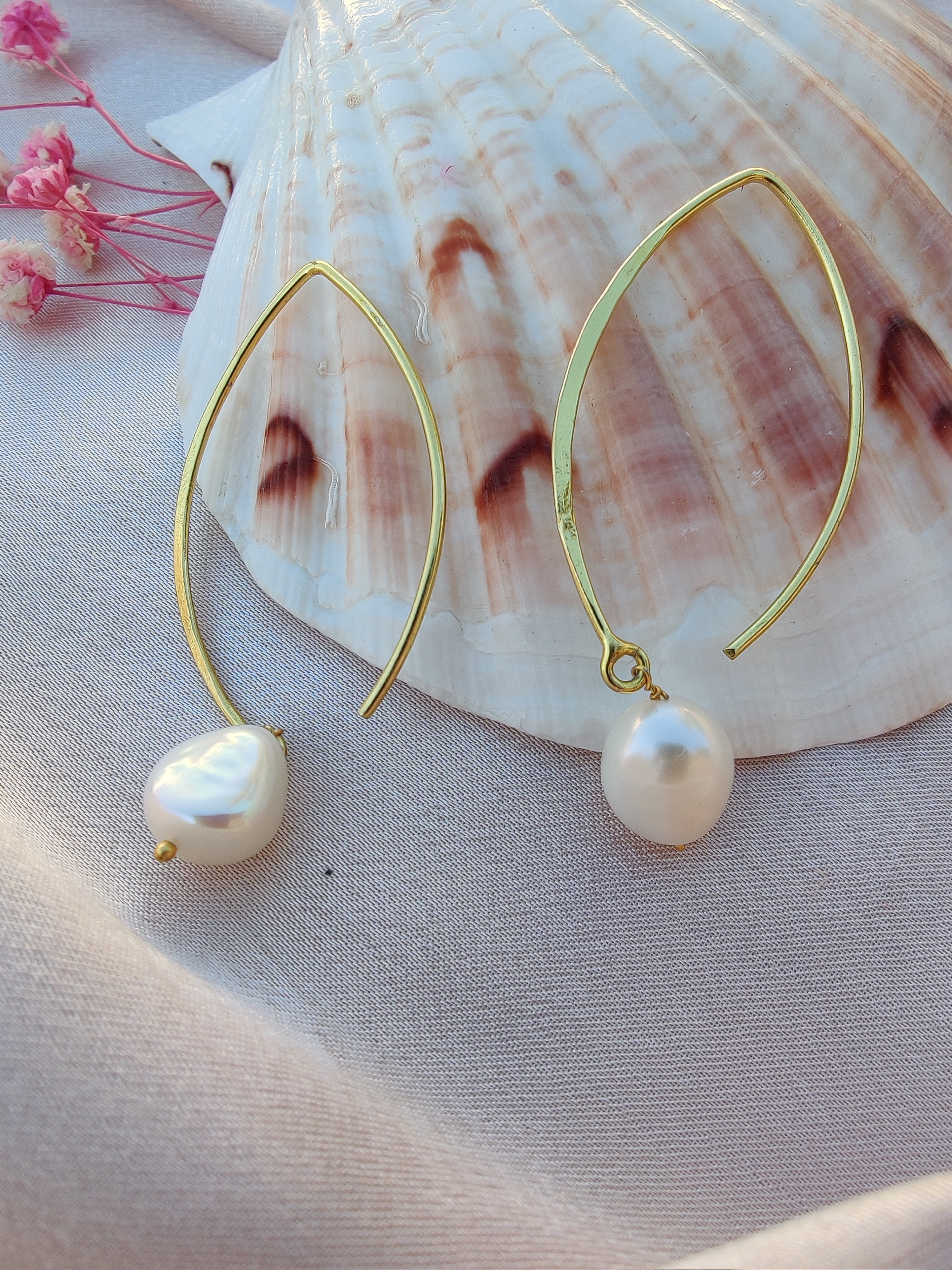 Fishy Pearl Danglers